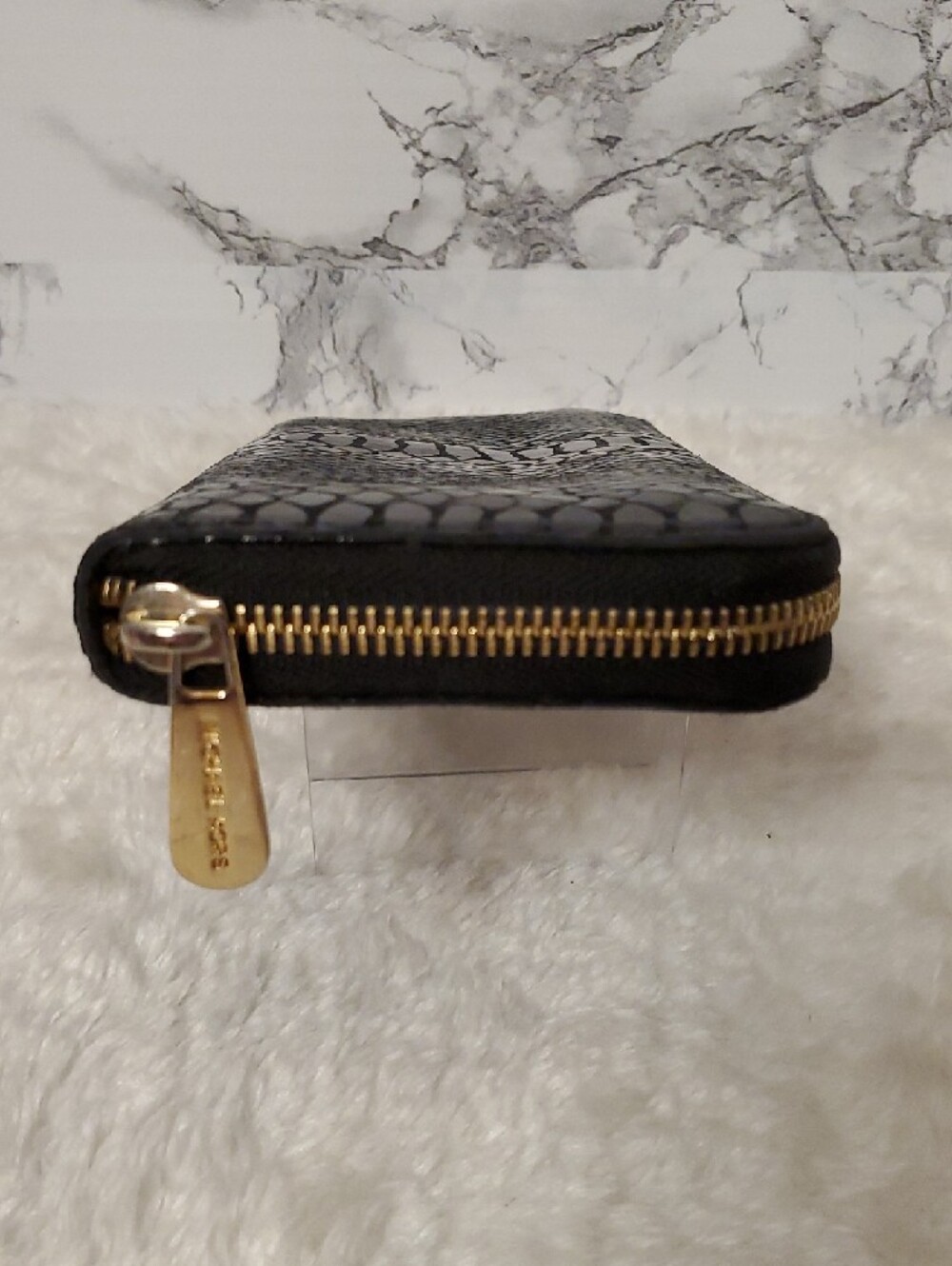 Michael Kors Black Patent Python Embossed Wallet with Gold Plaque EUC - Picture 5 of 9